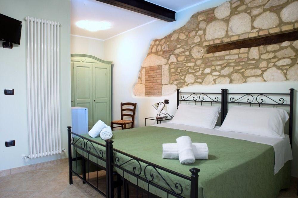 Agriturismo Il Casolare Di Nonno Mario Manoppello Eksteriør billede