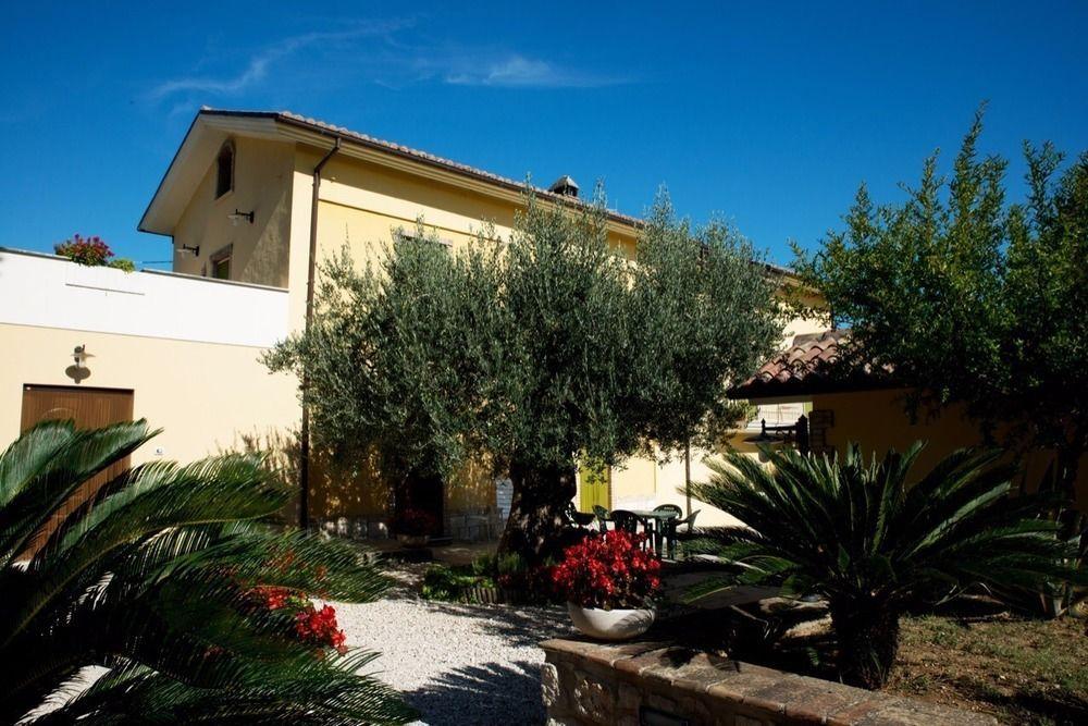 Agriturismo Il Casolare Di Nonno Mario Manoppello Eksteriør billede