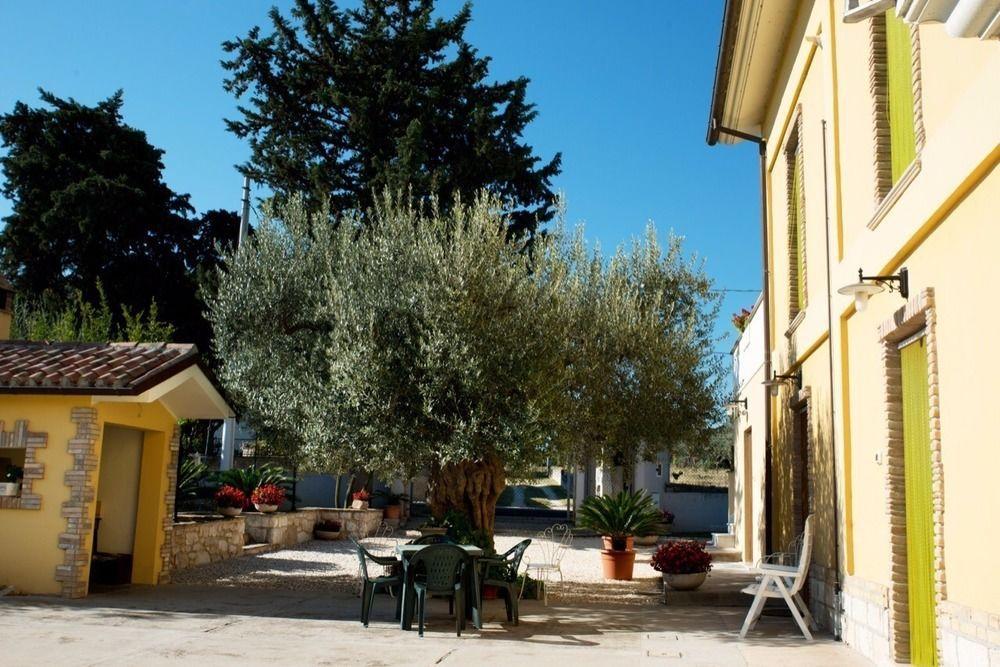 Agriturismo Il Casolare Di Nonno Mario Manoppello Eksteriør billede